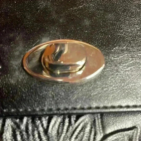 Diva black woman’s handbag. - Picture 4 of 9